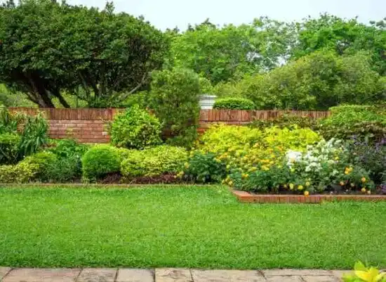 landscaping services Huntington Bay